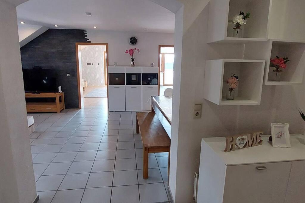 Grosse Tolle 4 Zimmer Ferienwohnung Im Herzen Des Odenwaldes Mörlenbach Esterno foto