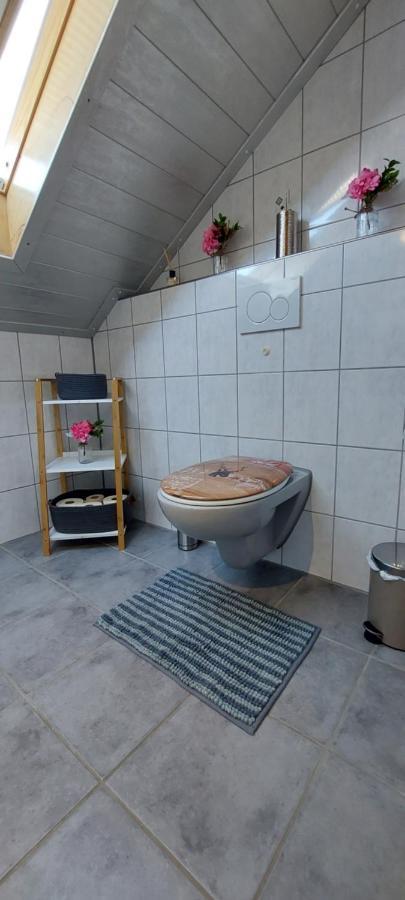 Grosse Tolle 4 Zimmer Ferienwohnung Im Herzen Des Odenwaldes Mörlenbach Esterno foto